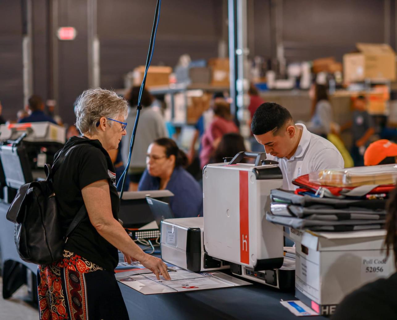 Más de 750 Centros de Votación Abiertos en Houston para Primarias