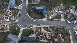 Marzo 2024: EE.UU. enfrenta devastación por tornados, tormentas e incendios. Pérdidas humanas y materiales en aumento.