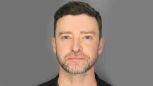 Justin Timberlake, cantante y actor estadounidense, fue arrestado por conducir bajo la influencia en Sag Harbor.