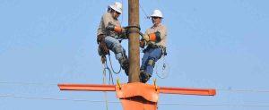 CenterPoint Energy lanza un programa de resiliencia energética para mejorar la infraestructura eléctrica de Houston.