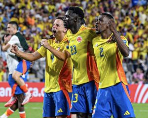 Colombia celebra su victoria sobre Uruguay en la semifinal de la Copa América 2024, avanzando a la gran final.