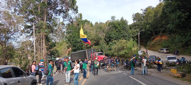 Bloqueo de la vía Panamericana en el sector Túnel, Municipio Cajibío, Cauca. Foto: Archivo.