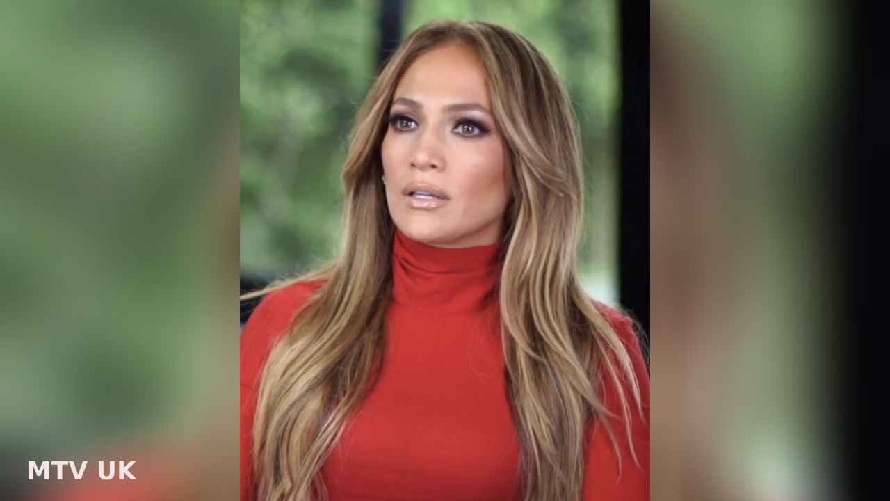 Jennifer Lopez expresa su descontento por el cambio de imagen de Ben Affleck, destacando su preocupación por su apariencia.