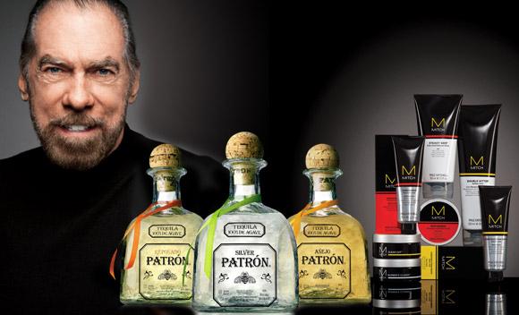 Retrato de un hombre con botellas de tequila Patrón y productos de cuidado personal en un fondo oscuro.