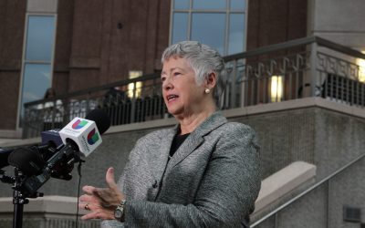 Parker y Sanchez Lideran las Primarias para Juez del Condado de Harris, Según Encuesta de la Universidad de Houston