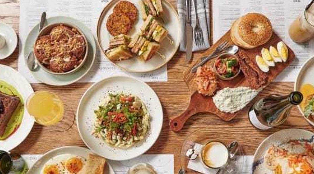 Semana Santa en Houston: Los Mejores Restaurantes con Menús Especiales + Alley Theatre Anuncia su 80ª Temporada