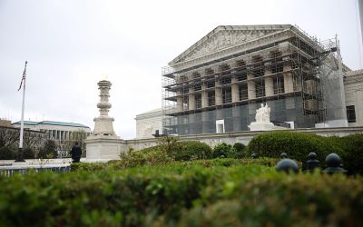 La Corte Suprema Decide el Futuro del Asilo Hoy y el Voto Latino Se Aleja de Trump: Las Dos Noticias Políticas que Sacuden a la Comunidad Hispana