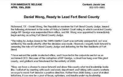 Daniel Wong Asume Como Juez Interino de Fort Bend Tras la Suspensión de KP George: ¿Por Qué Es Tan Controversial?