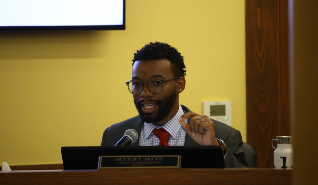 Dexter McCoy arrasa en la segunda vuelta y será el candidato demócrata a Juez del Condado de Fort Bend