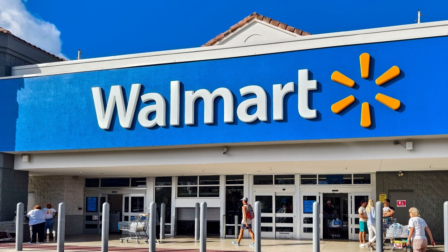 Walmart reporta sólidos resultados en el primer trimestre pero su perspectiva para el segundo trimestre decepciona a Wall Street